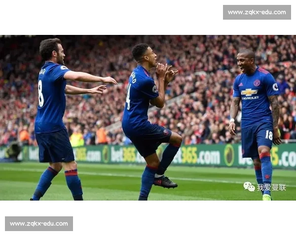 悲情英雄还是励志典范苏超赛场上，他们的人生故事闪闪发光